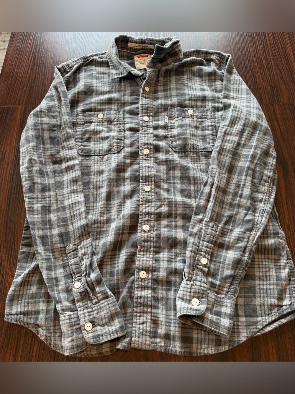 Levis Mens Modern Fit Grey Plaid Button Up Flannel Shirt Cotton Pockets Size L